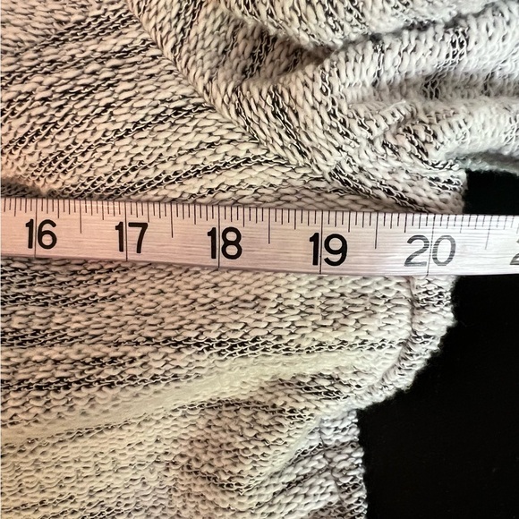 Elle Peplum style gray tweed jacket, size 16 ladies ๐๐๐ - Picture 7 of 9